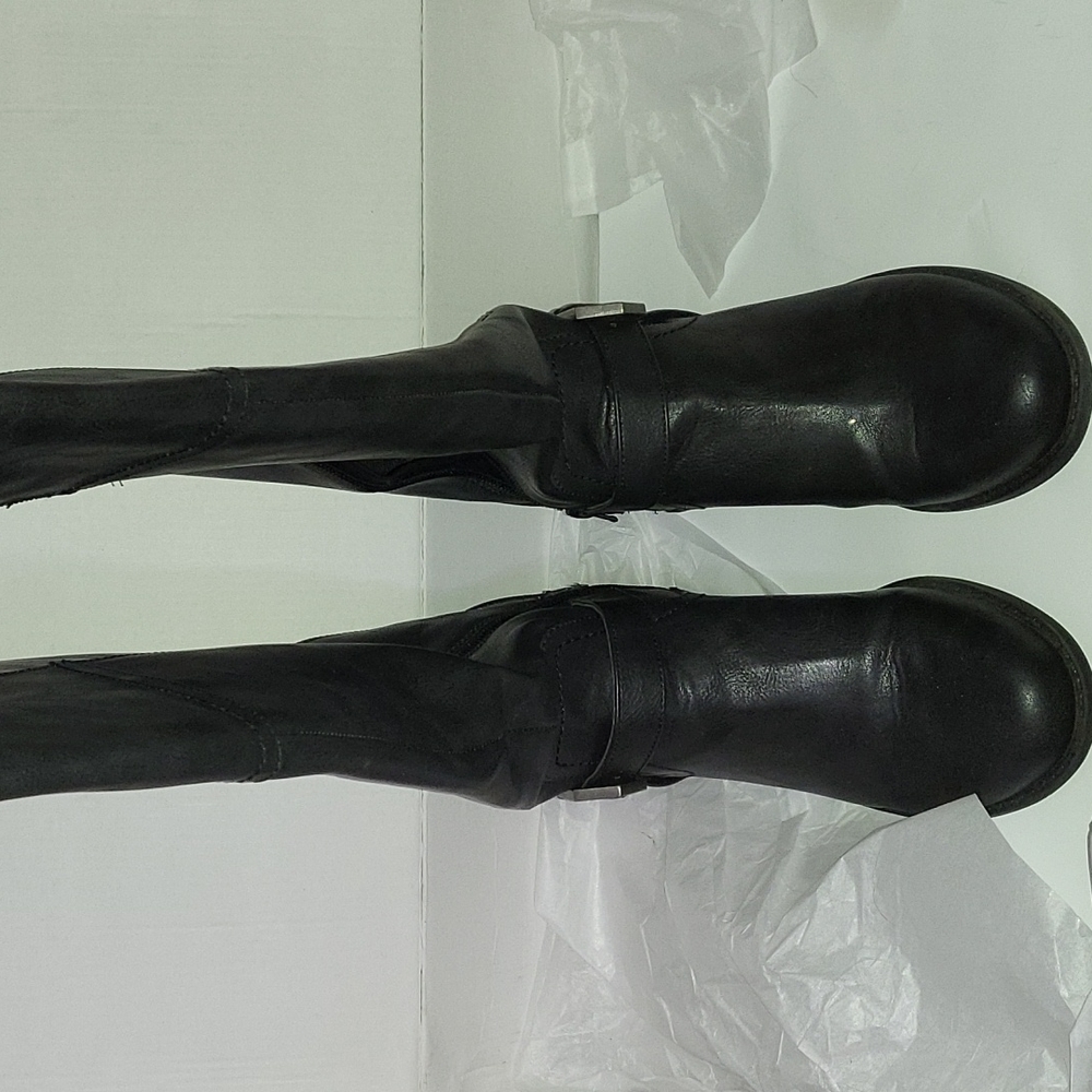 Leather boots
